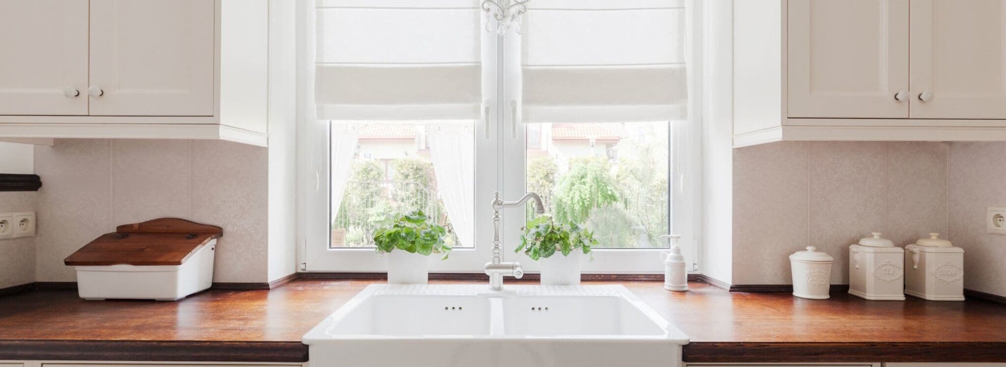 farmer's sink in a kitchen