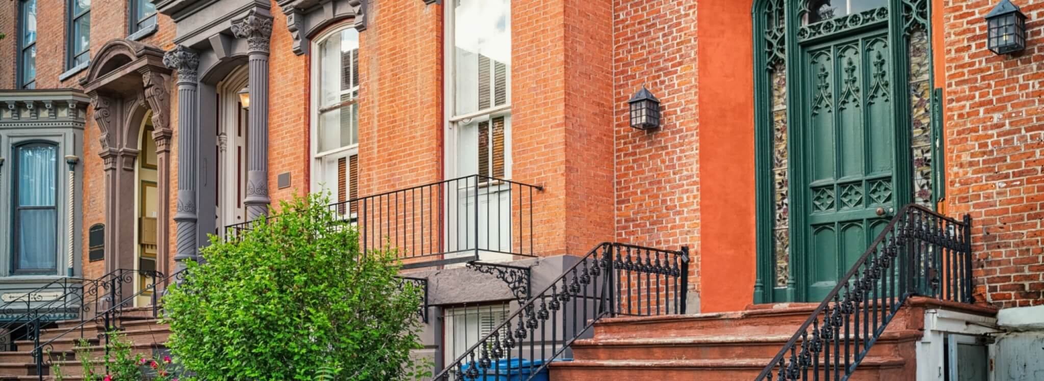 Manhattan entryway steps